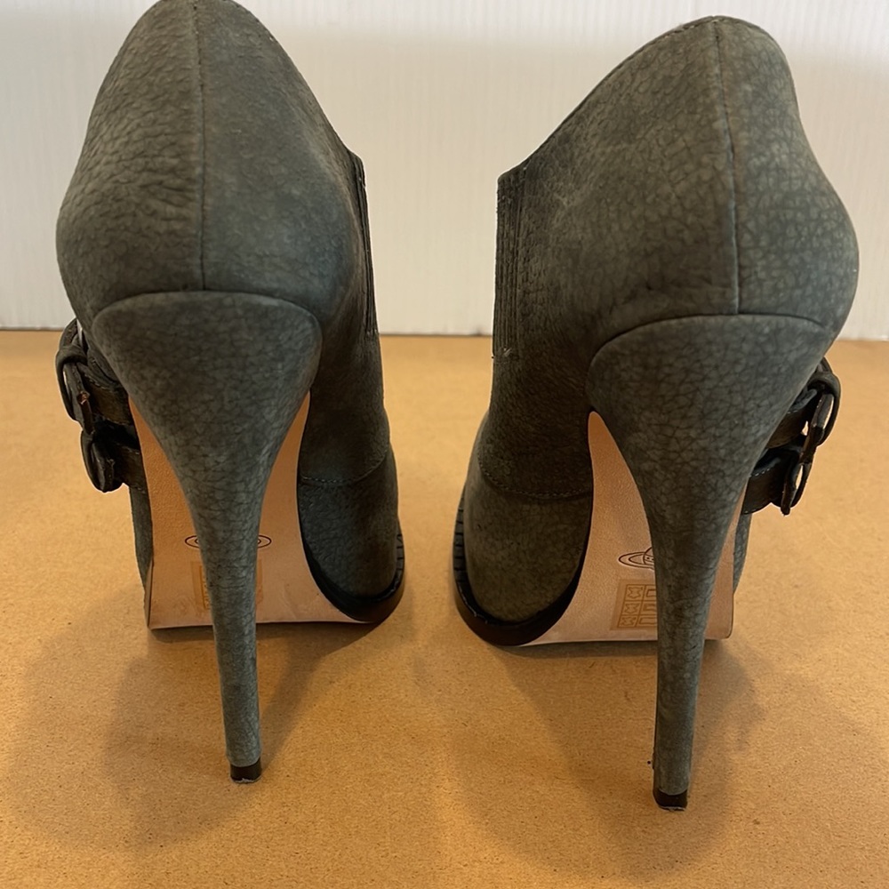 Vivienne Westwood Heels - Picture 3 of 8
